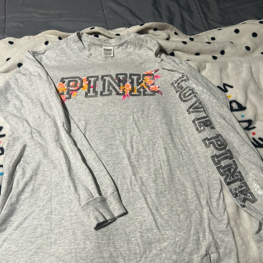 PINK Victoria's Secret Gray and Pink Long Sleeve Tees